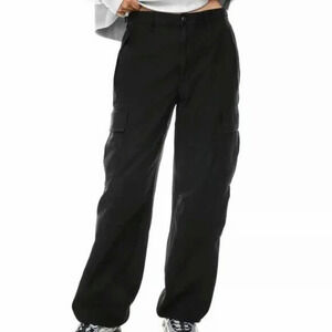 Women's Black Cargo Pants - Relaxed Fit